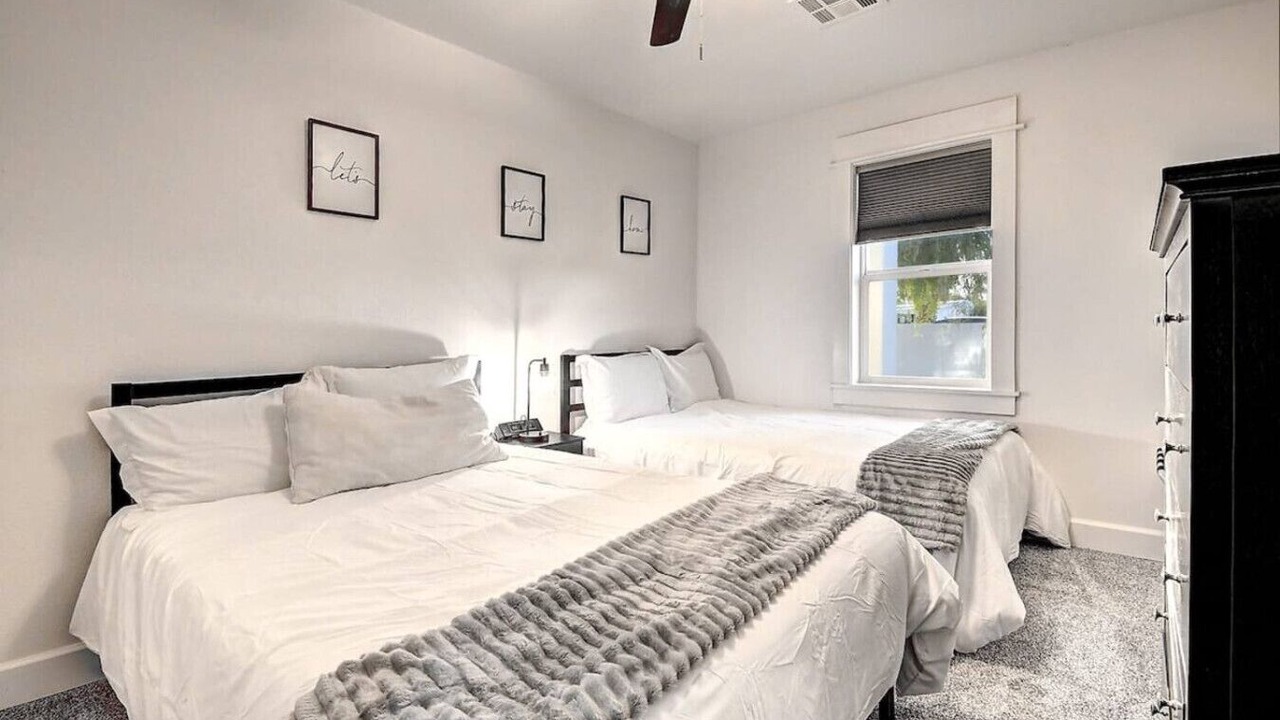 Photo of Bedroom in Paradise Valley Village