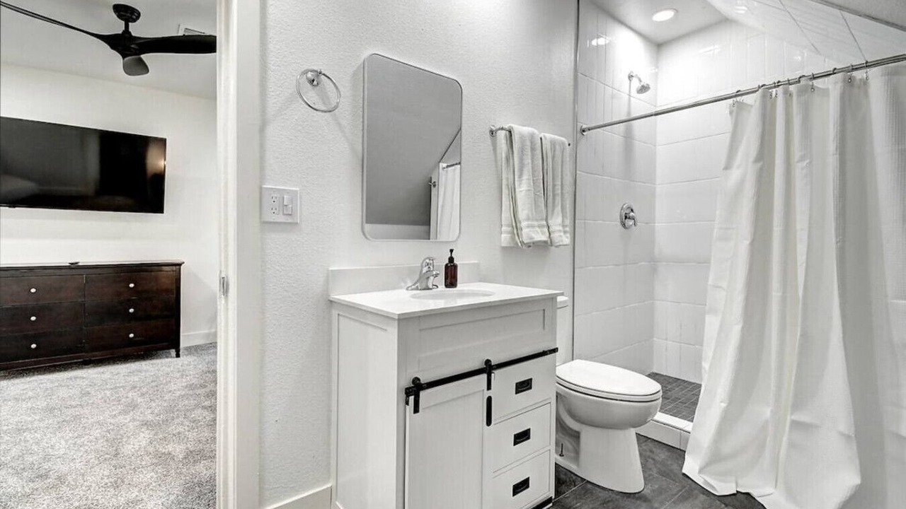 Photo of Bathroom in Paradise Valley Village