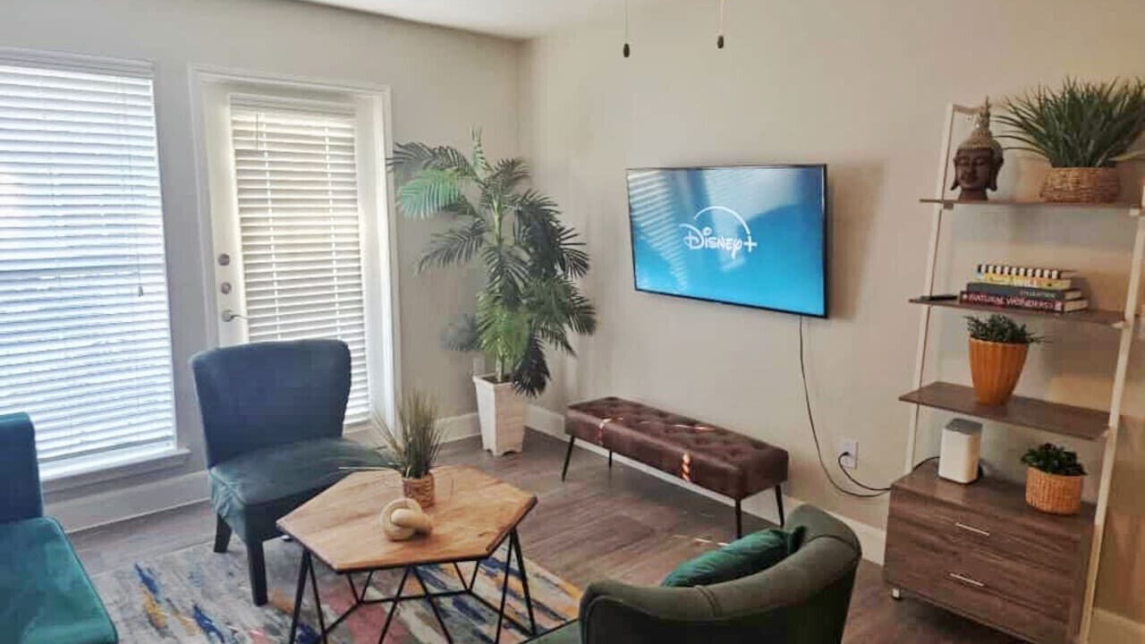 Photo of Livingroom in Astrodome