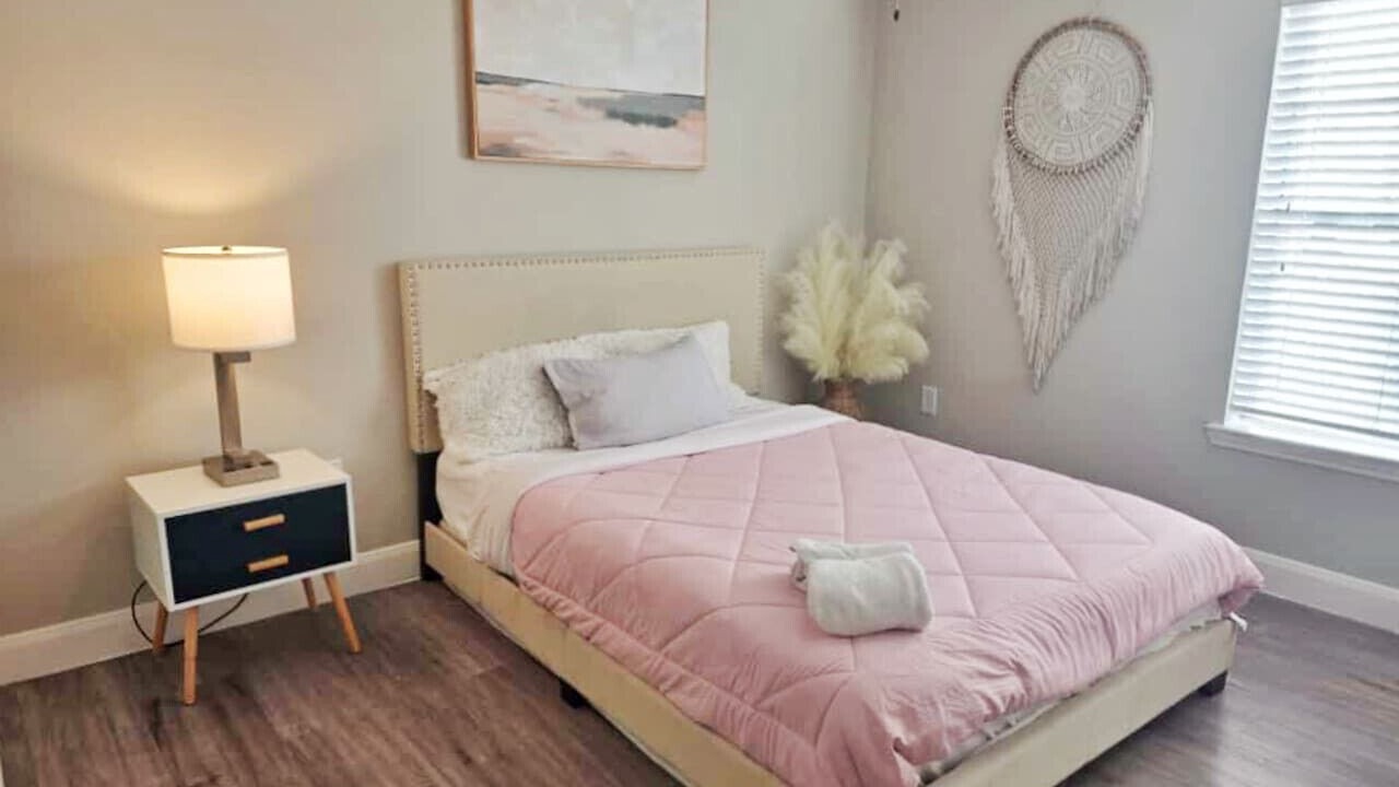 Photo of Bedroom in Astrodome
