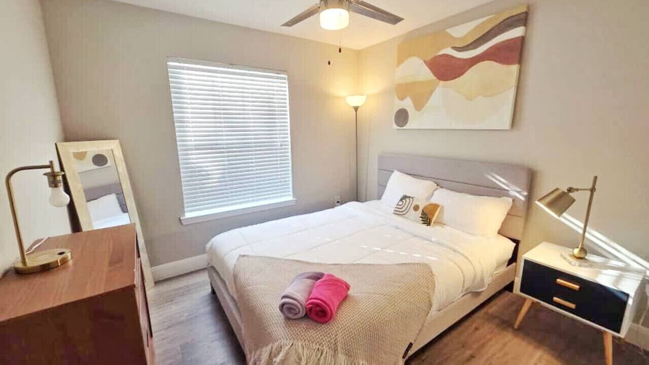Photo of Bedroom in Astrodome