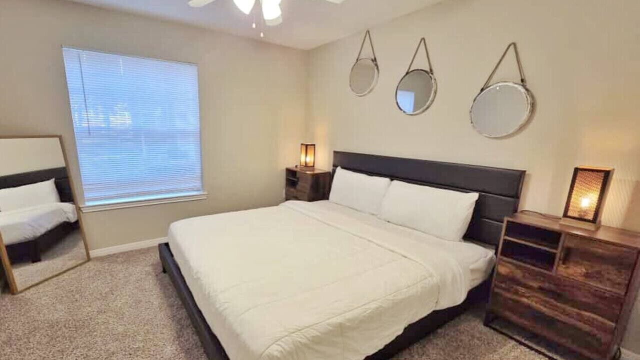Photo of Bedroom in Astrodome
