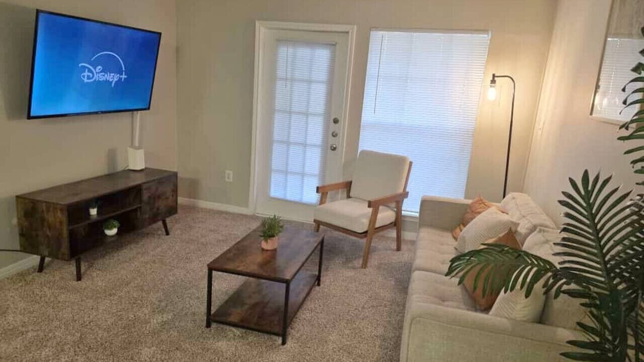 Photo of Livingroom in Astrodome