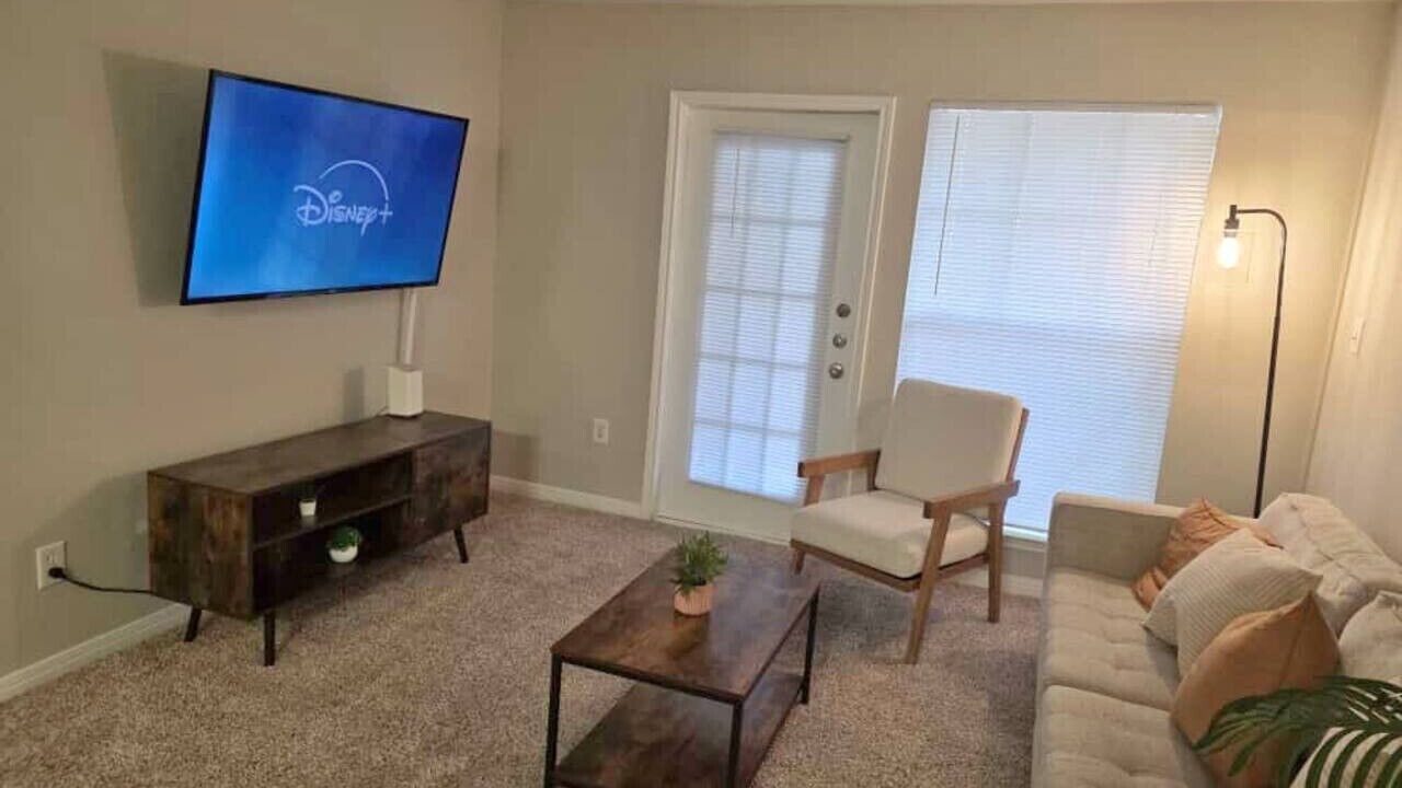 Photo of Livingroom in Astrodome