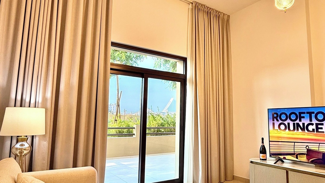 Photo of Livingroom in Umm Suqeim 3