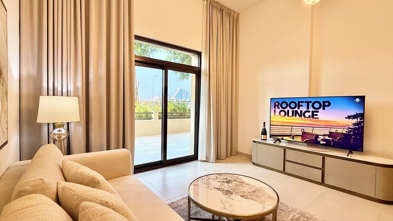 Photo of Livingroom in Umm Suqeim 3