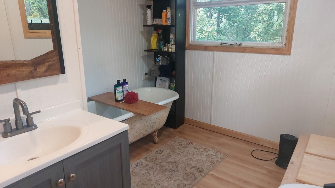 Photo of Bathroom in Ste Genevieve