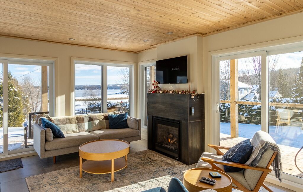 Photo of Livingroom in Lambton