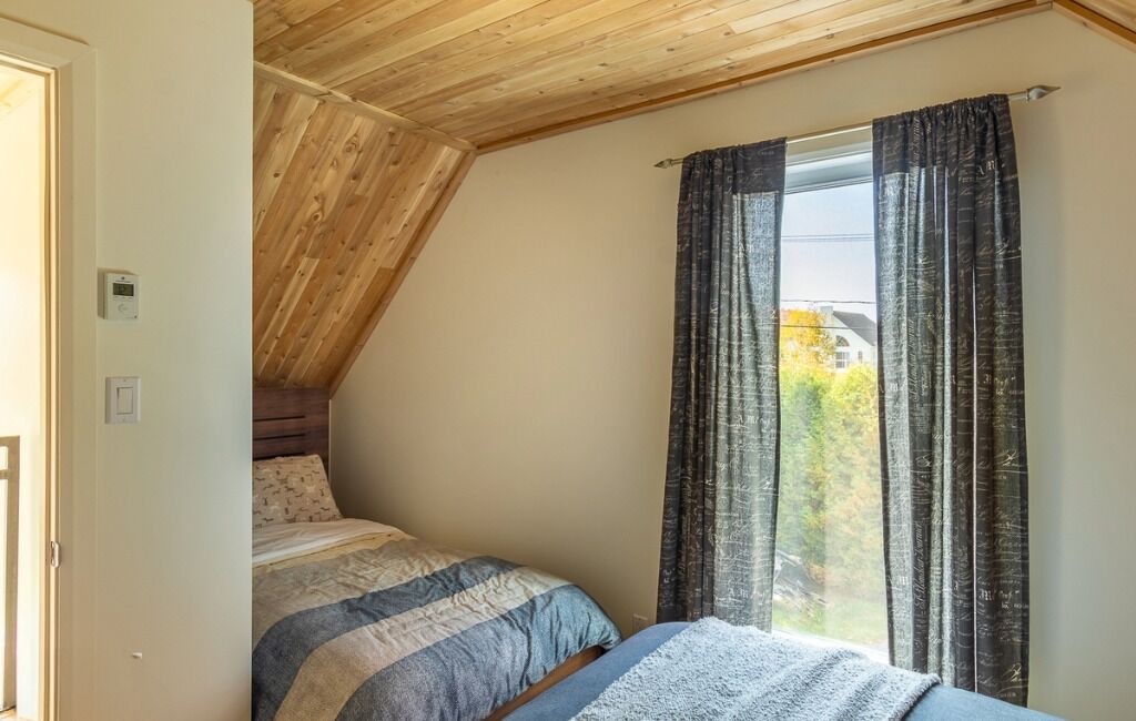 Photo of Bedroom in Lambton