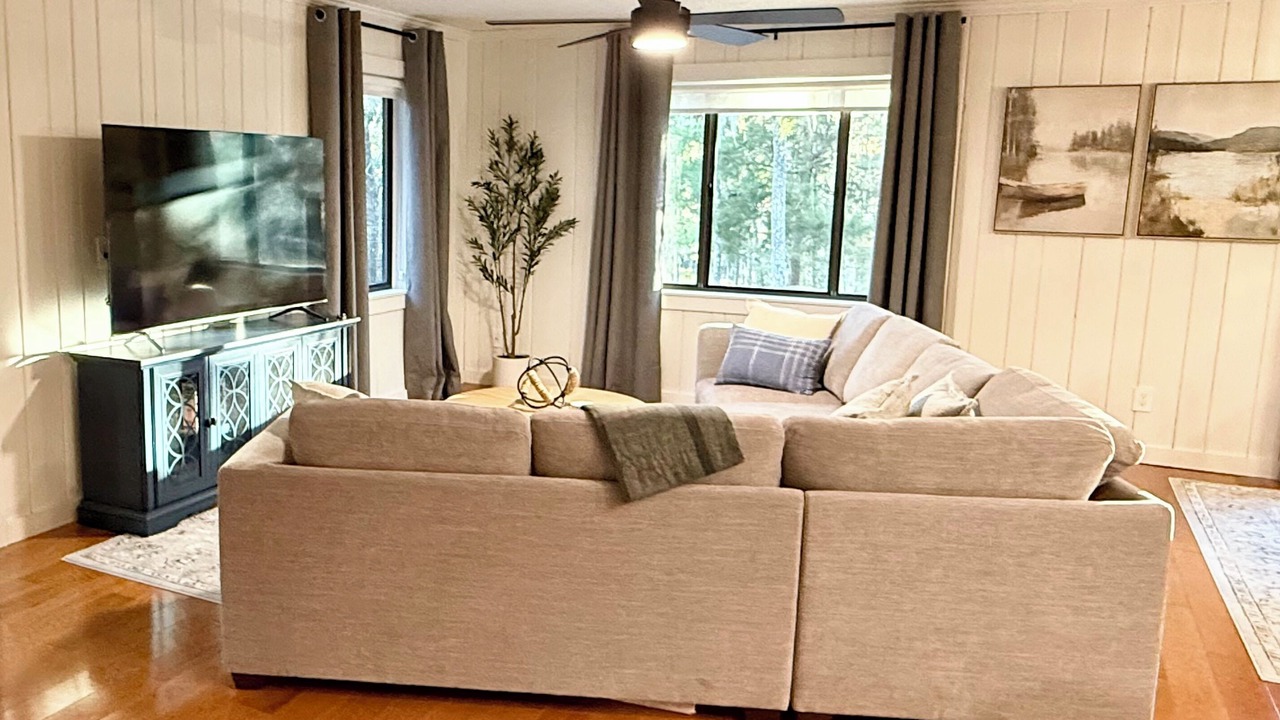 Photo of Livingroom in Branford