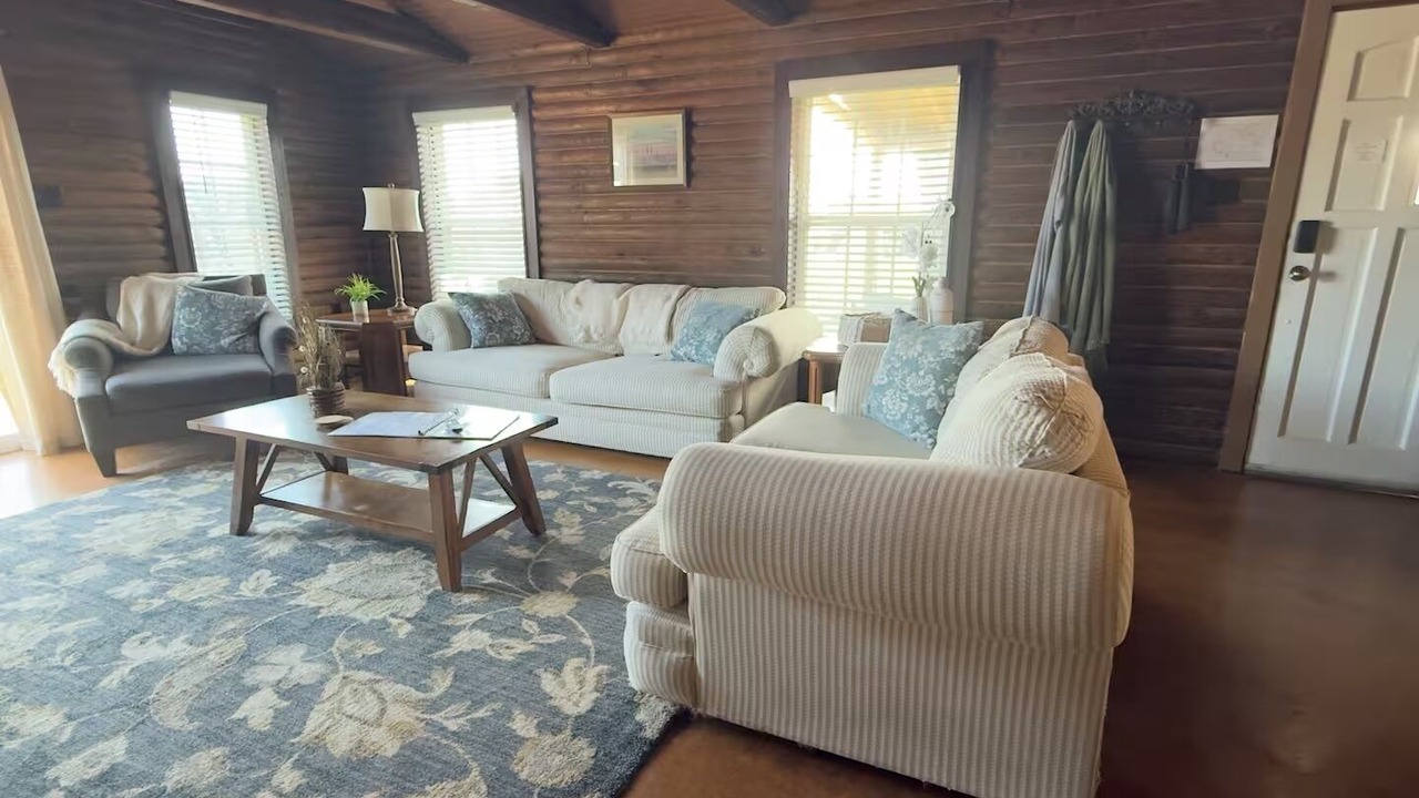 Photo of Livingroom in Flour Bluff