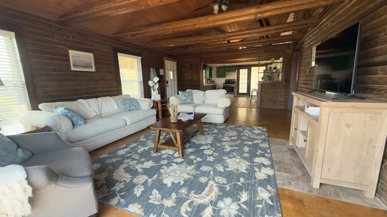 Photo of Livingroom in Flour Bluff