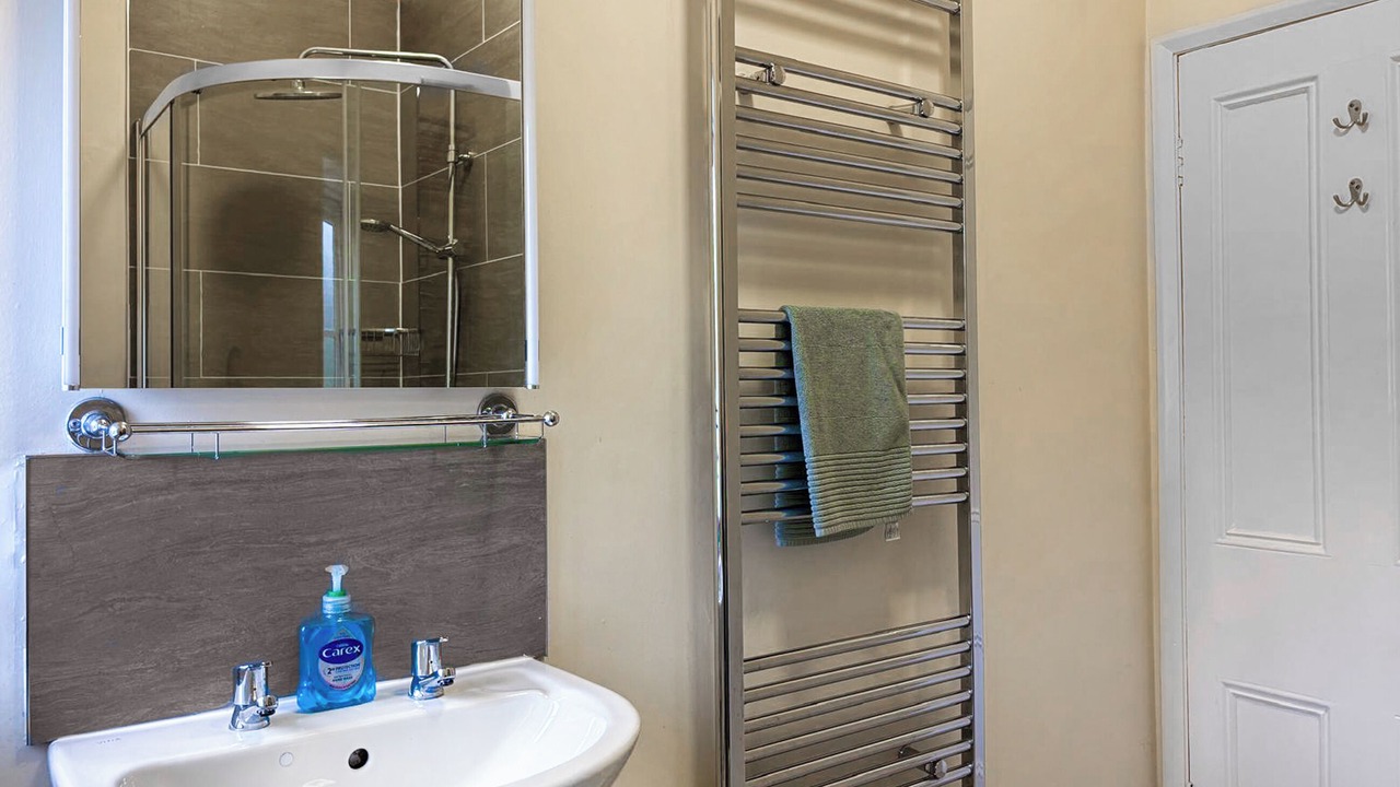 Photo of Bathroom in Arncliffe