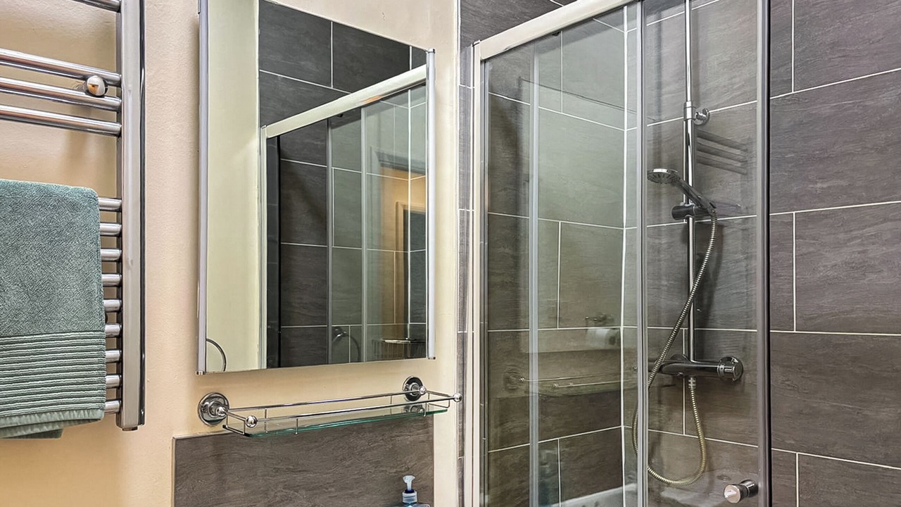 Photo of Bathroom in Arncliffe