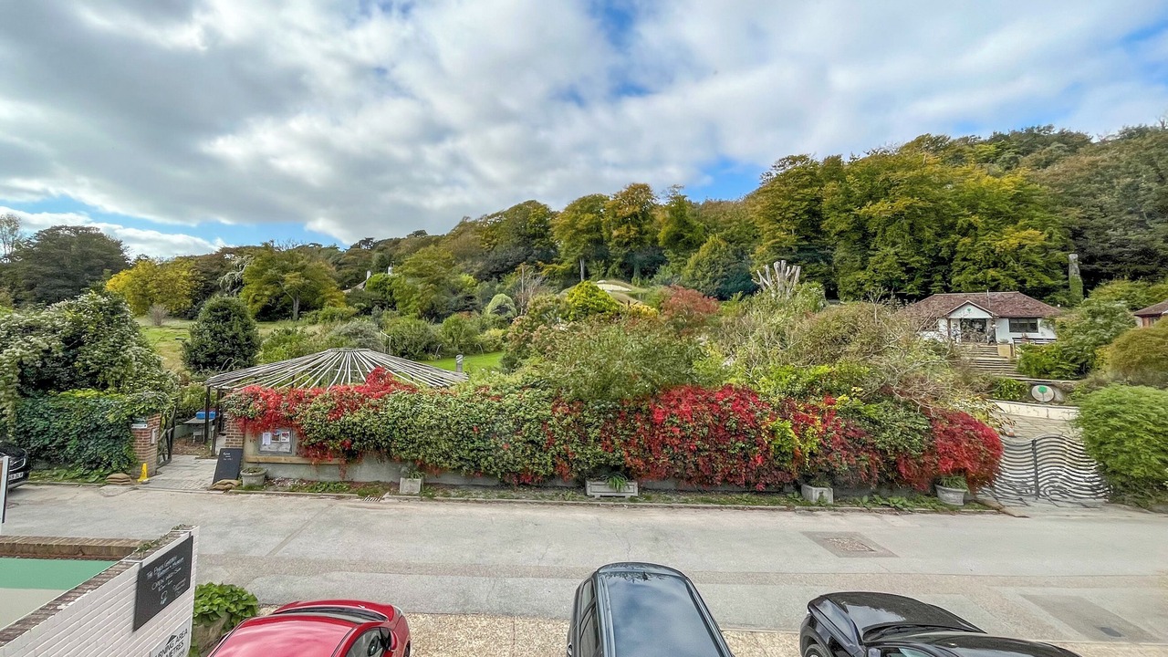 Photo of Others in St Margaret's at Cliffe
