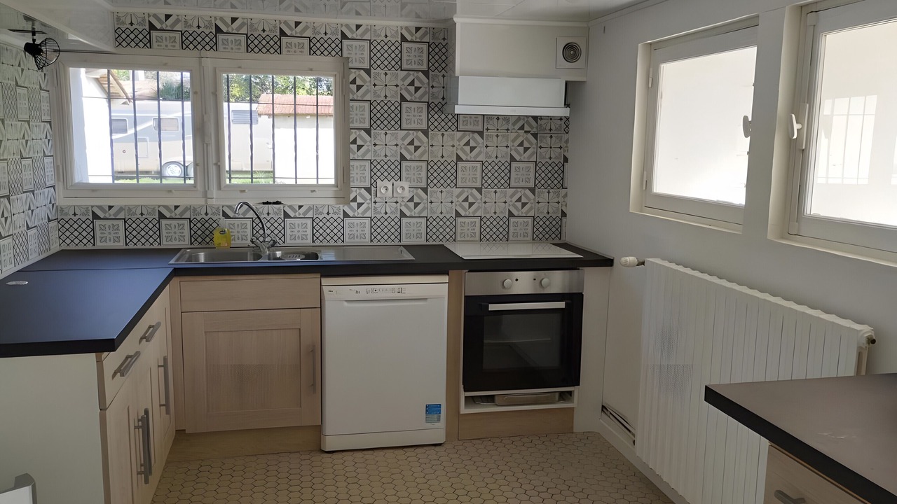 Photo of Kitchen in Saint-Medard-de-Mussidan