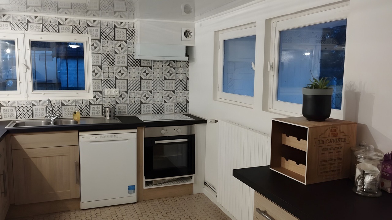 Photo of Kitchen in Saint-Medard-de-Mussidan