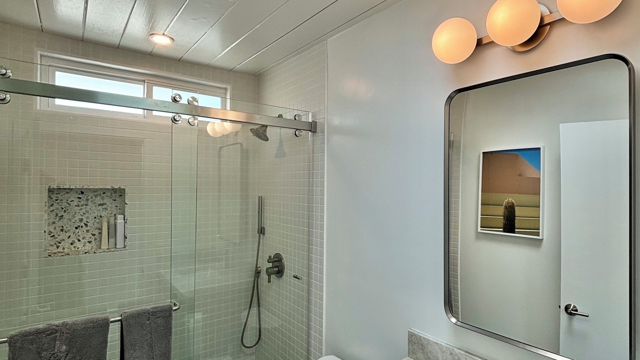 Photo of Bathroom in La Jolla Mesa