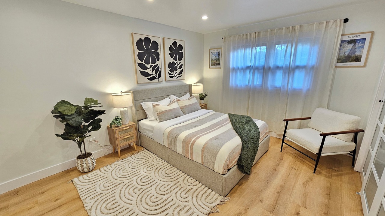 Photo of Bedroom in Waukegan