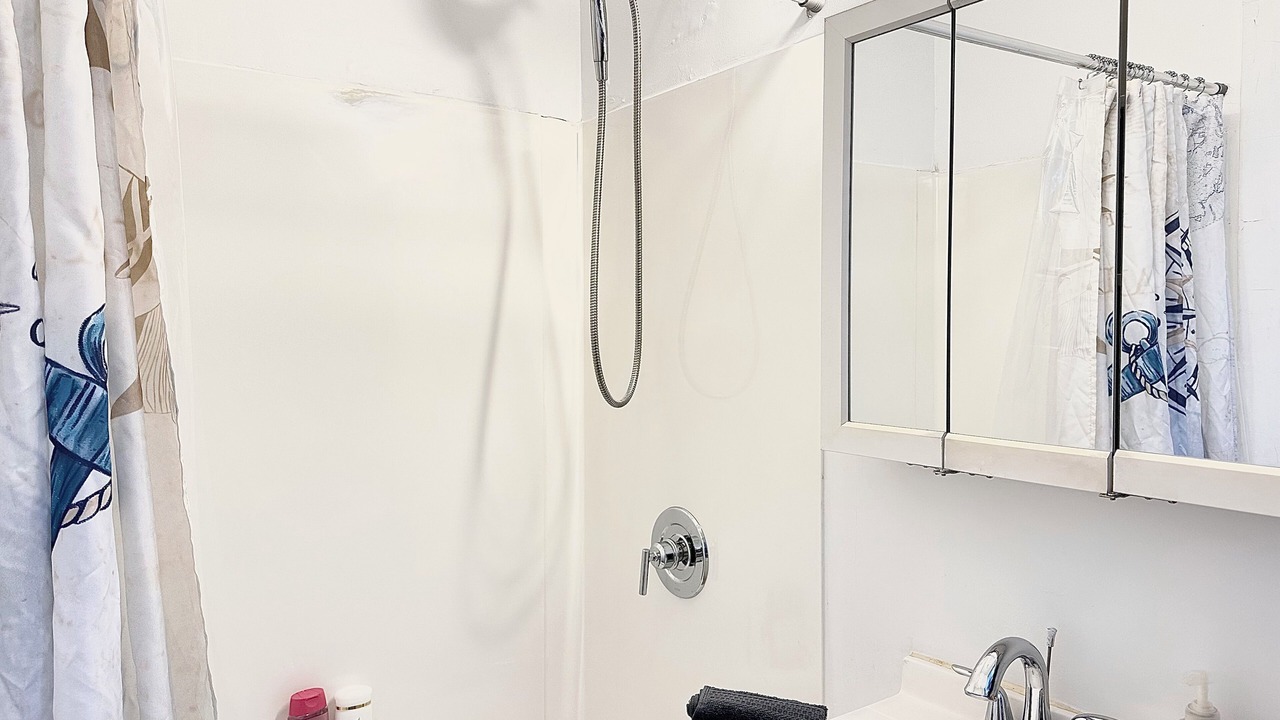 Photo of Bathroom in Oak Park