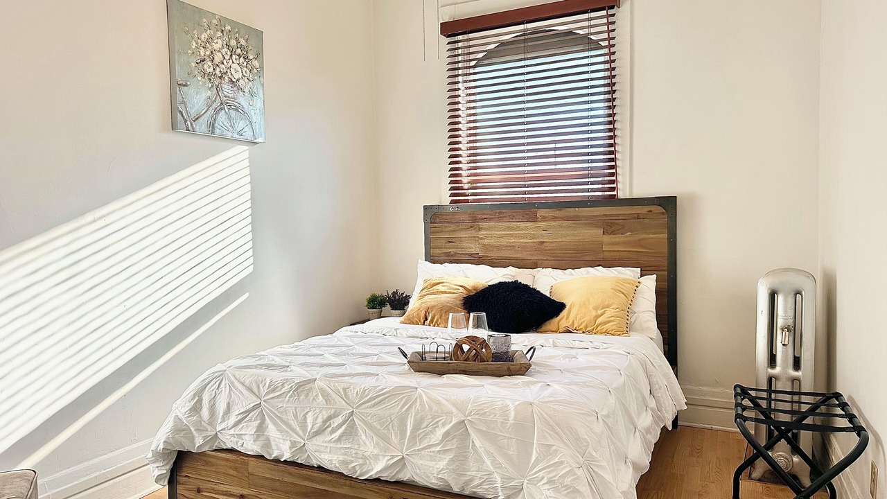 Photo of Bedroom in Oak Park