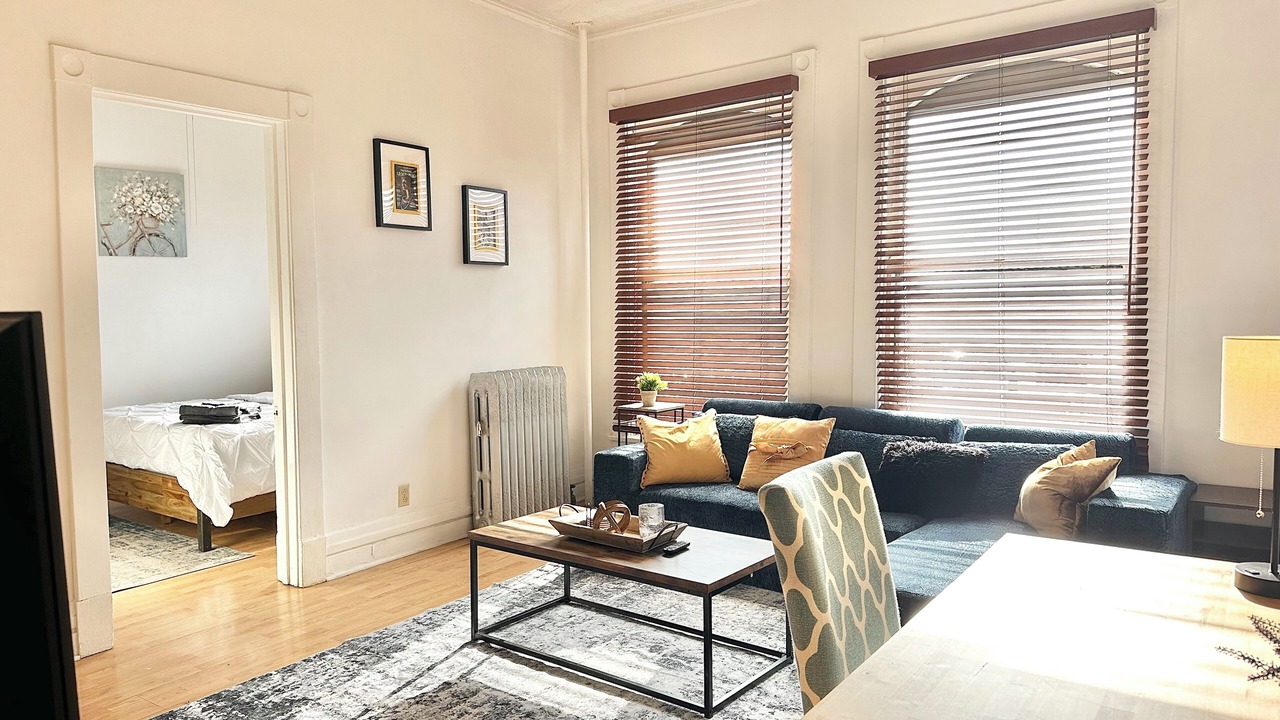Photo of Livingroom in Oak Park