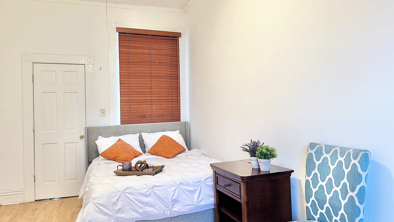 Photo of Bedroom in Oak Park