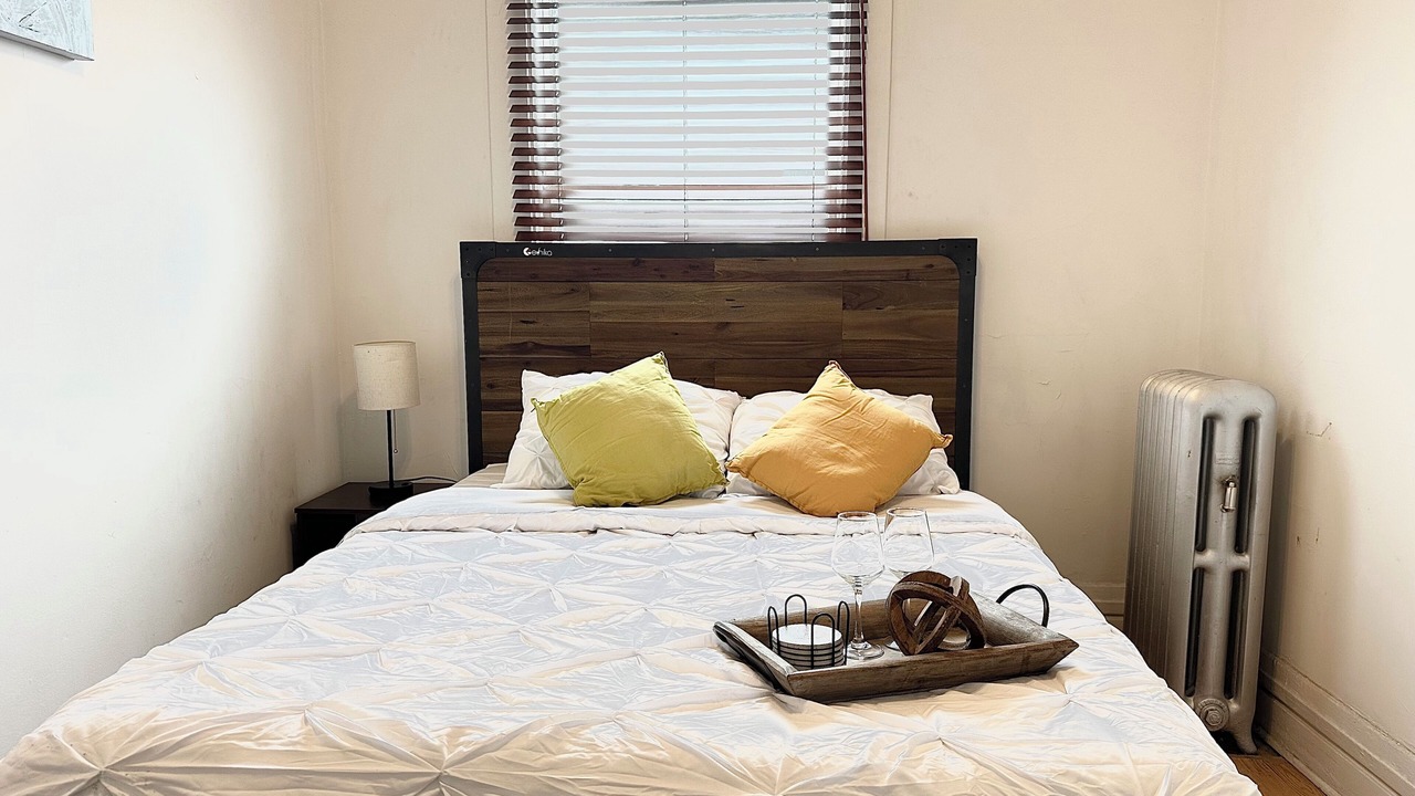 Photo of Bedroom in Oak Park