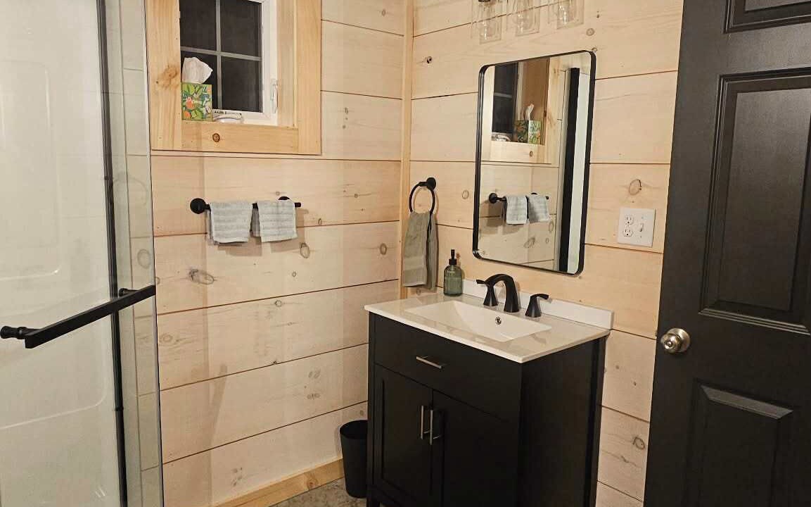 Photo of Bathroom in Caribou