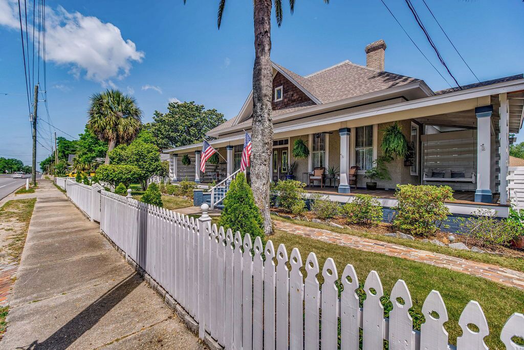 Photo of Outdoor in East Hill