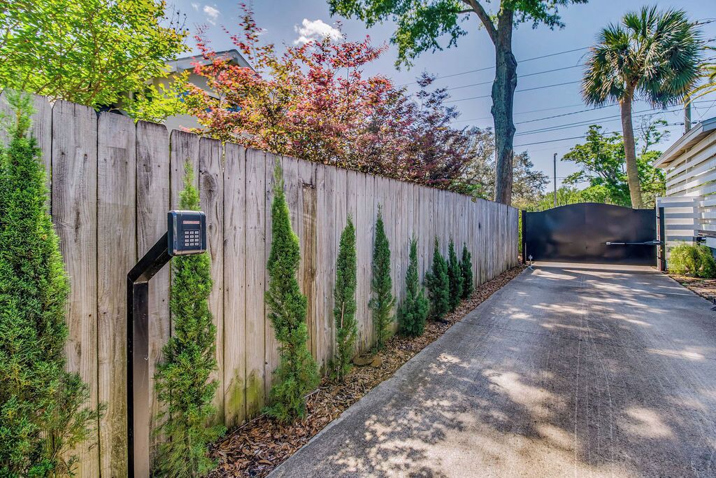 Photo of Outdoor in East Hill