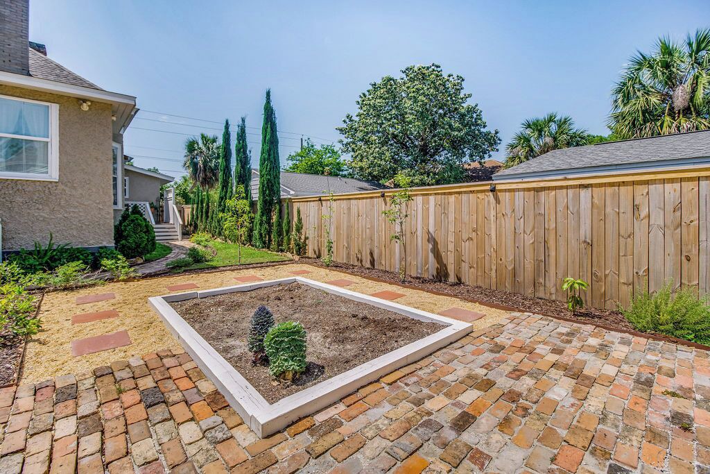 Photo of Outdoor in East Hill