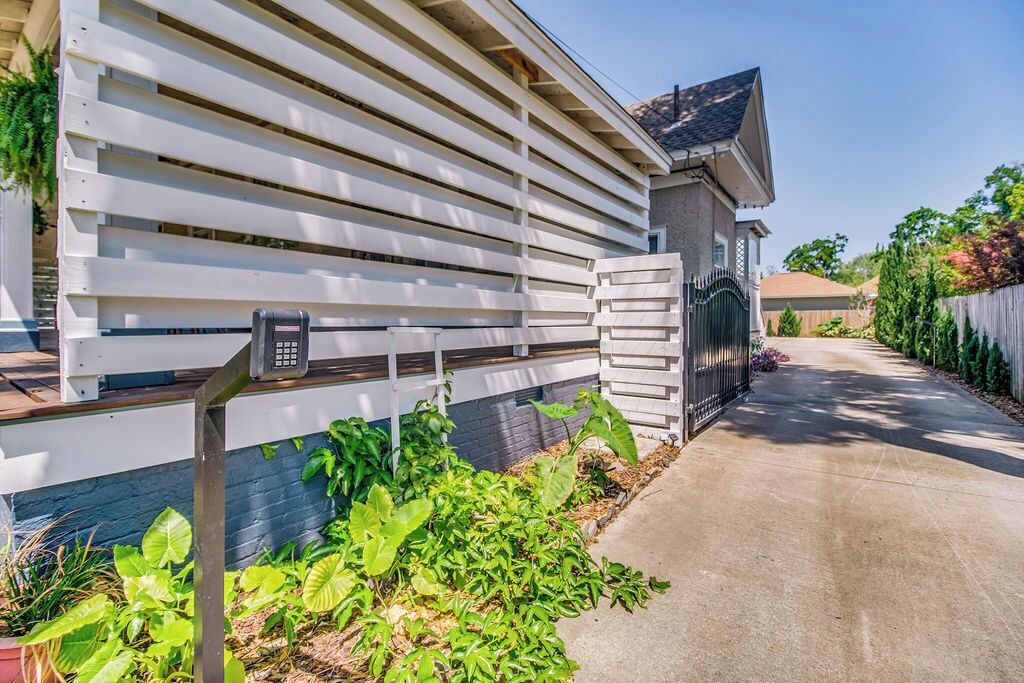 Photo of Outdoor in East Hill
