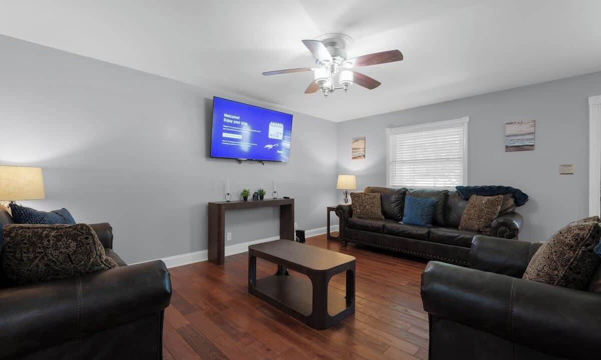 Photo of Livingroom in Johnstown