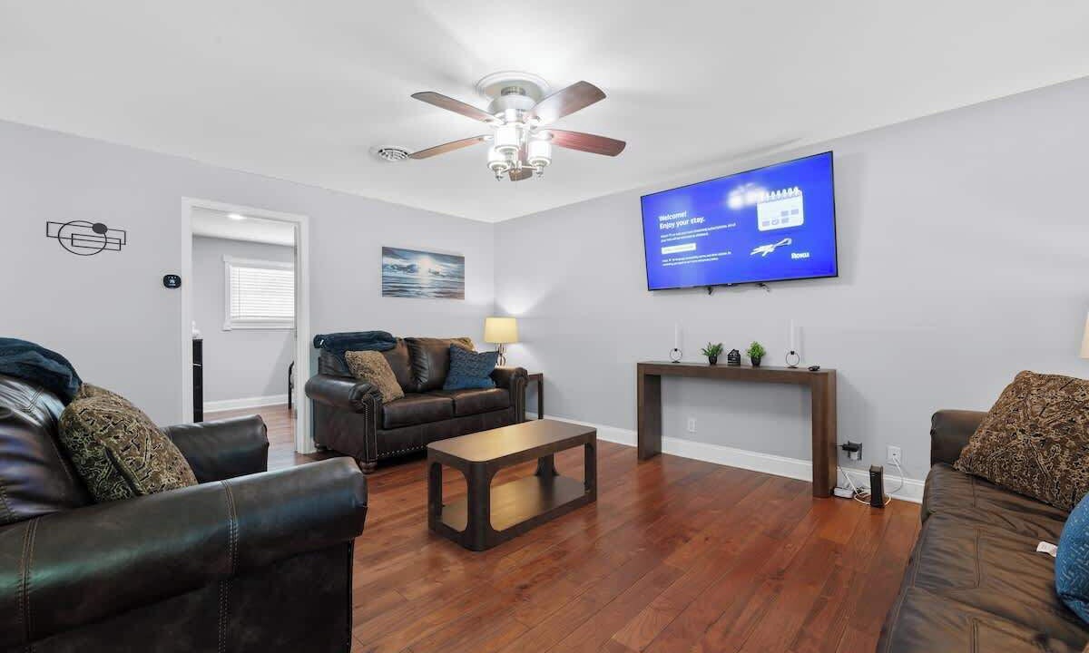 Photo of Livingroom in Johnstown