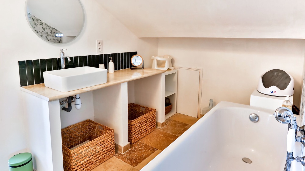 Photo of Bathroom in Graveson