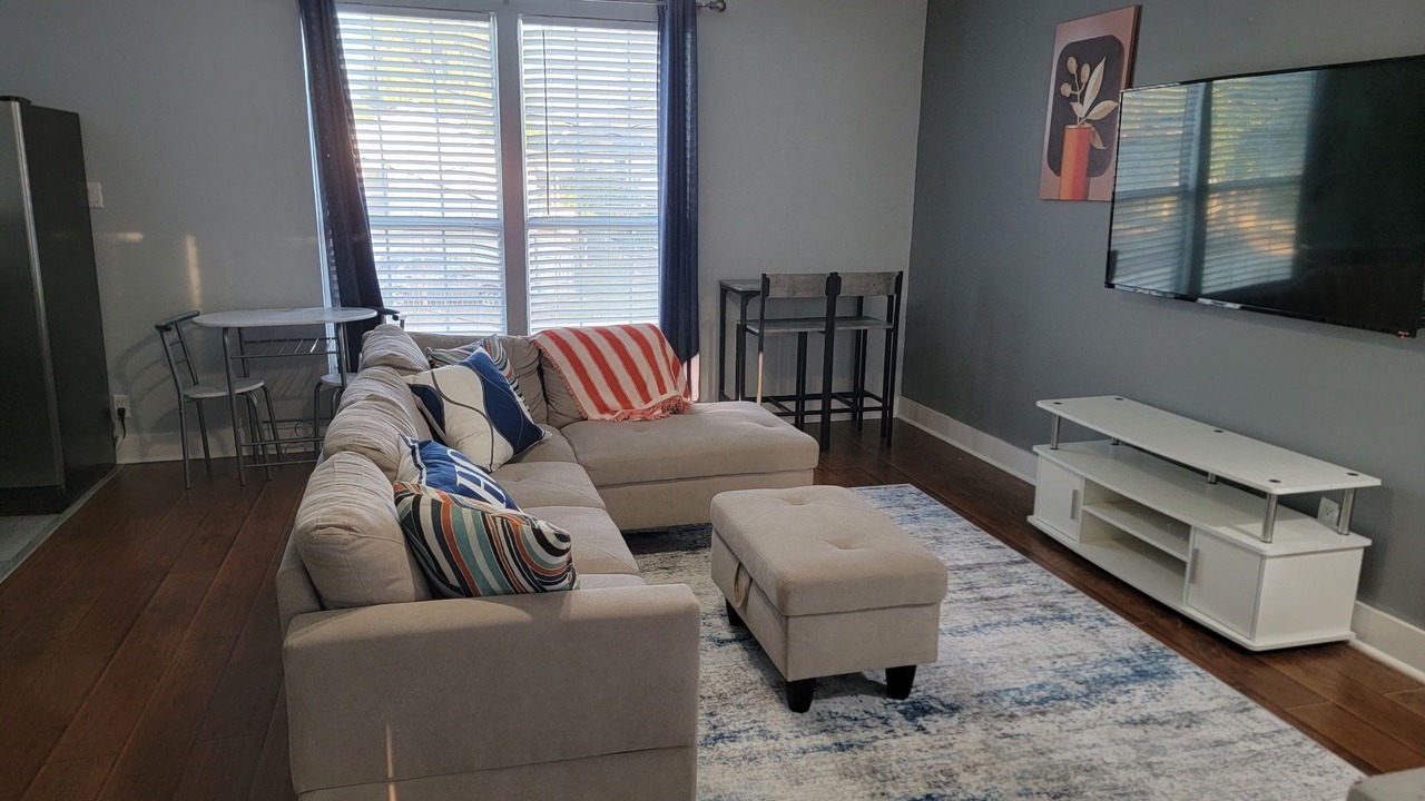 Photo of Livingroom in South Central Houston