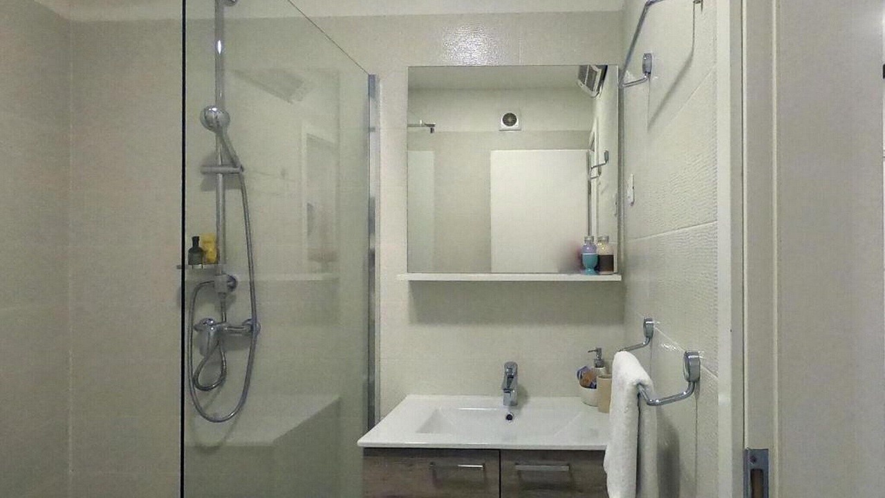 Photo of Bathroom in Cres