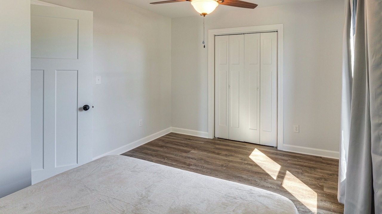Photo of Bedroom in Tullahoma