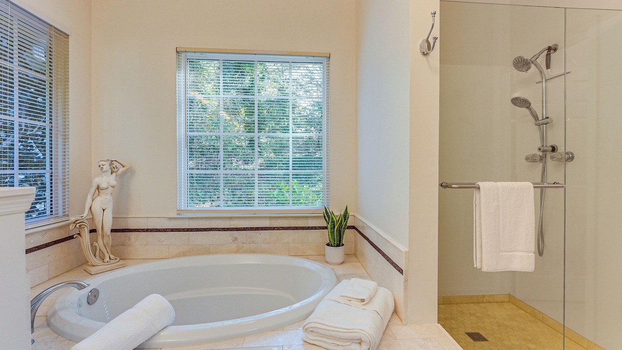Photo of Bathroom in Town Center