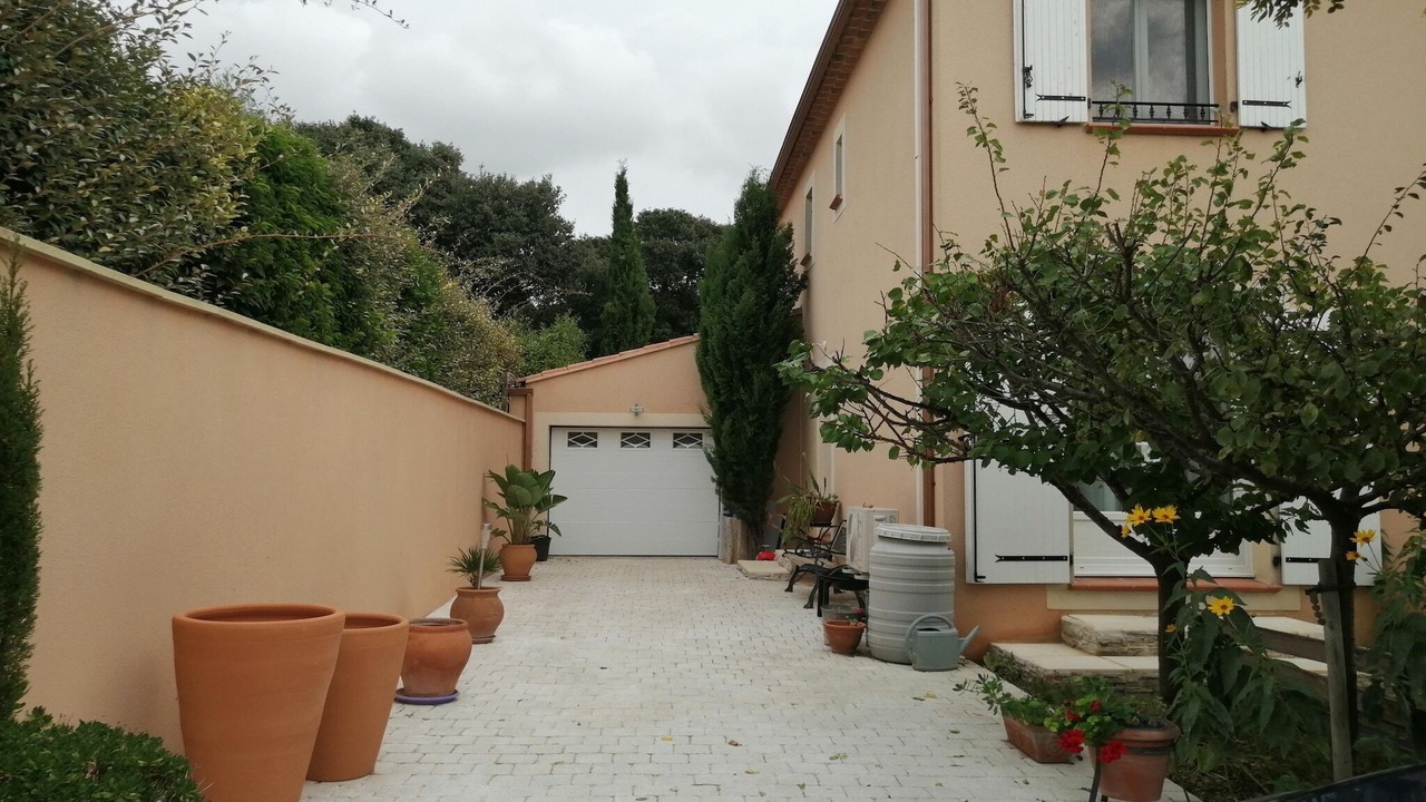 Photo of Outdoor in Serignan-du-Comtat