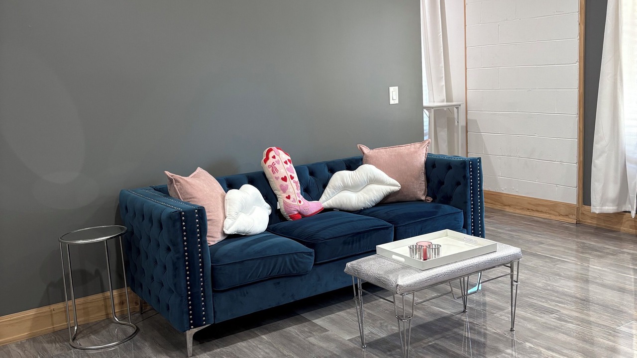 Photo of Livingroom in Chestnut Hill