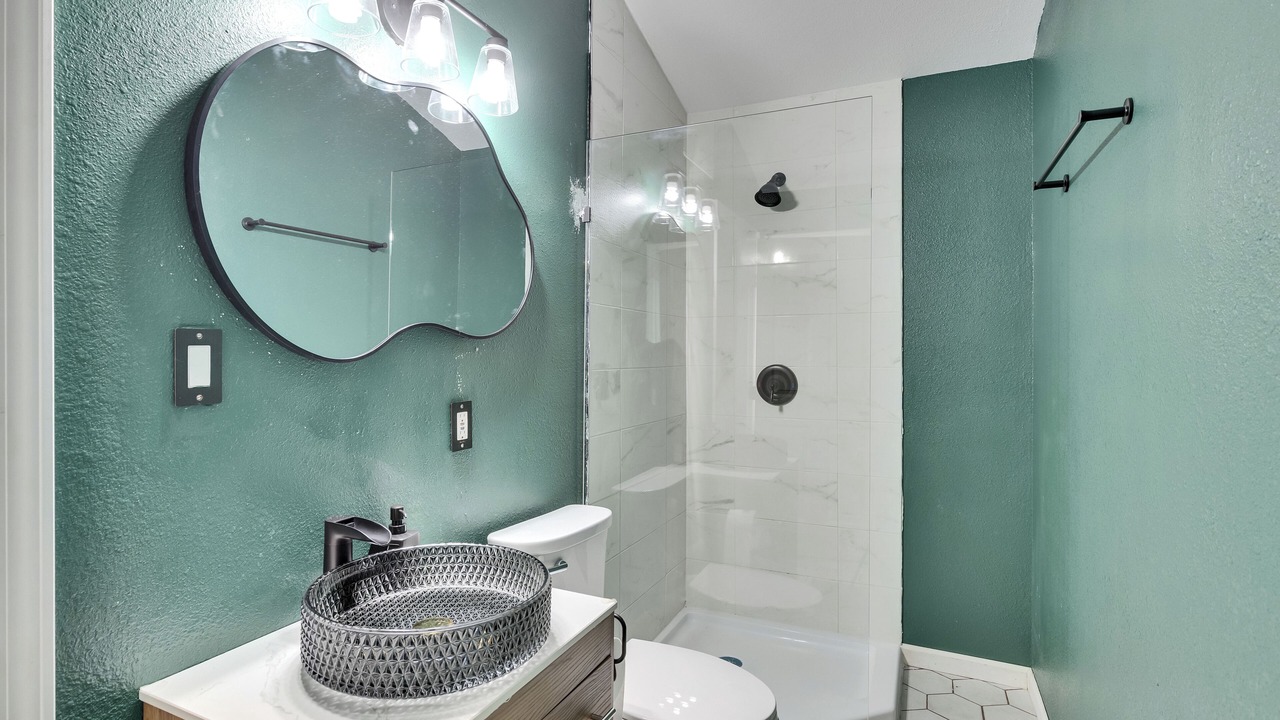 Photo of Bathroom in Govalle