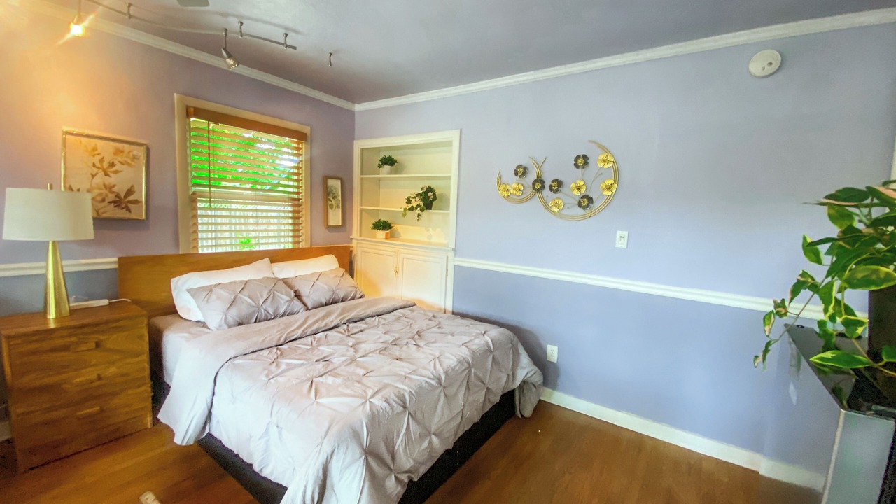 Photo of Bedroom in Arden-Arcade