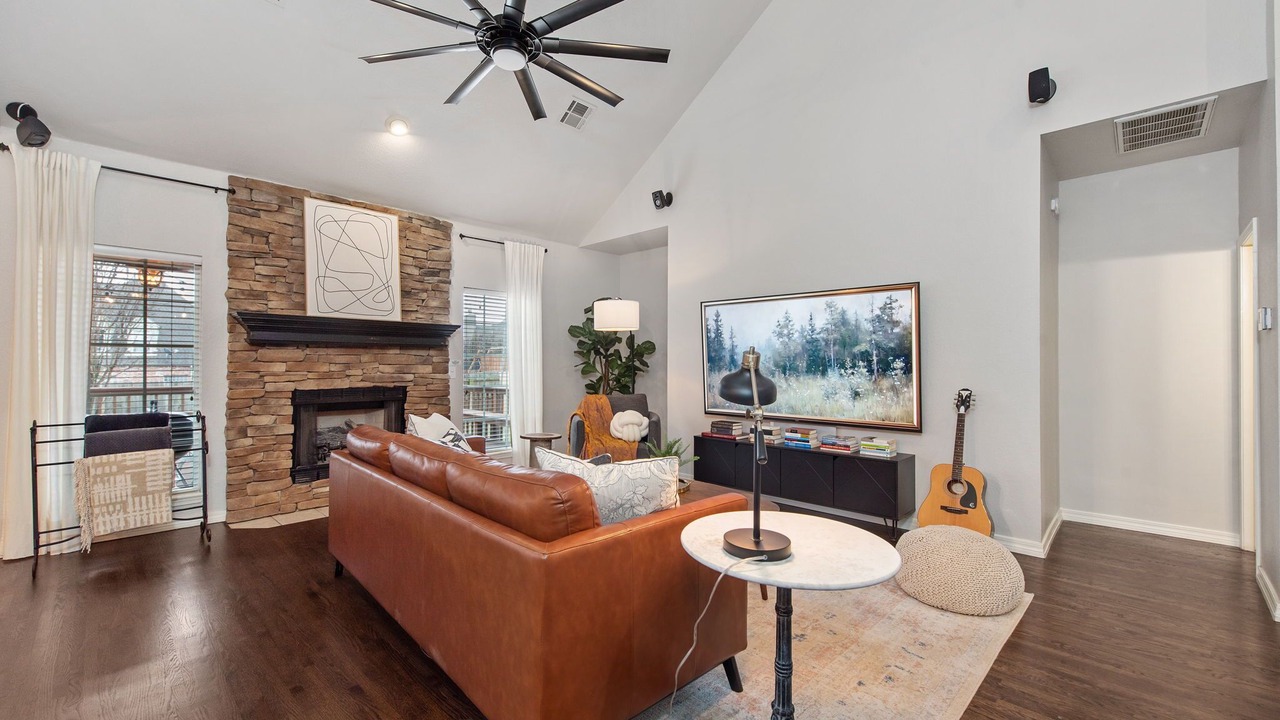 Photo of Livingroom in South Tulsa