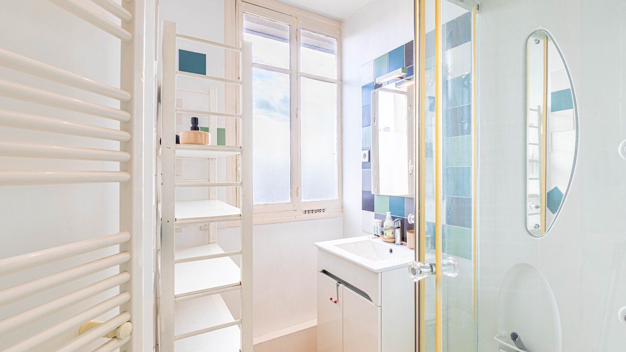 Photo of Bathroom in Gennevilliers