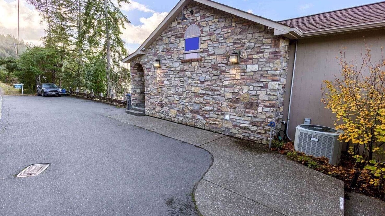 Photo of Others in Union