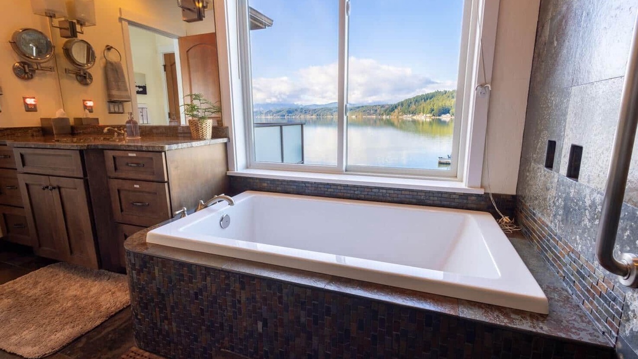 Photo of Bathroom in Union