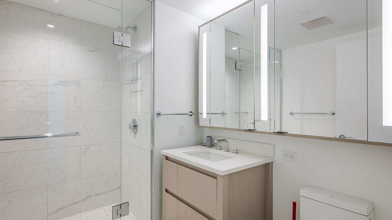 Photo of Bathroom in Shawmut