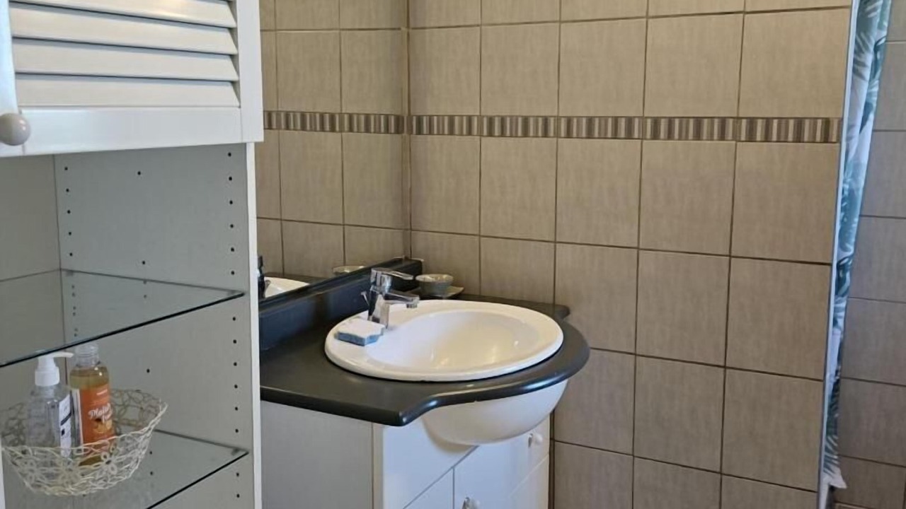 Photo of Bathroom in Labastide-de-Levis